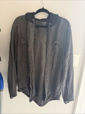 Abercrombie men’s hooded shirt